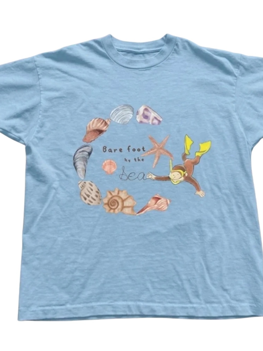 Gildan Light Blue Short Sleeve Tee with Seashell & Diver Graphic